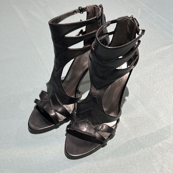 Guess GW Nimble gladiator heeled sandals Size 10M B48 - Picture 2 of 9